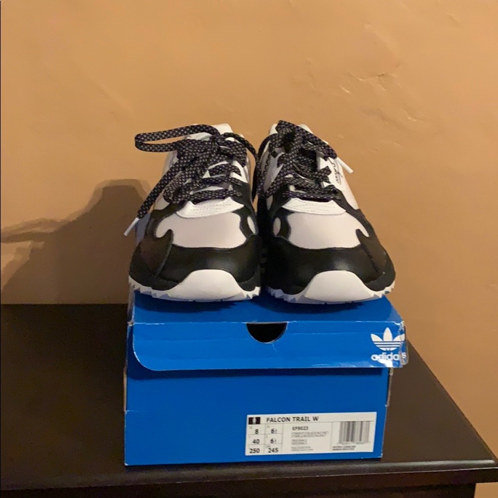 Adidas Falcon Trail Women’s!